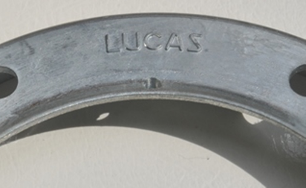 THE "LUCAS" WORDING IS A PERFECT REPRODUCTION OF THE WAY IT WAS ON THE ORIGINAL RIMS